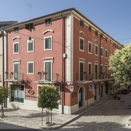 Hotel Montreal Ragusa Buitenkant foto