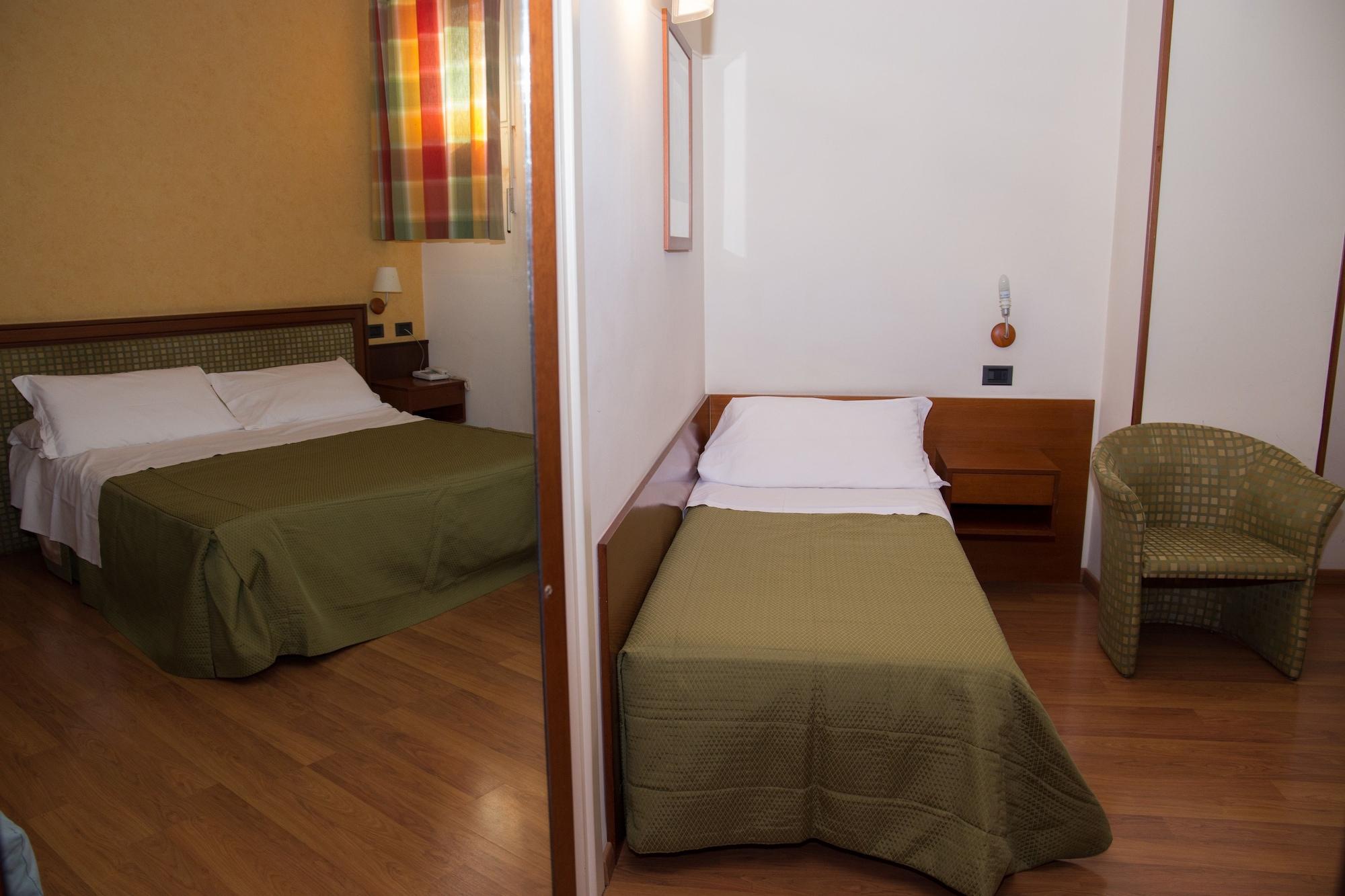 Hotel Montreal Ragusa Buitenkant foto