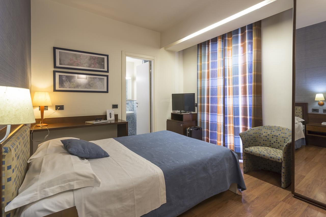 Hotel Montreal Ragusa Buitenkant foto